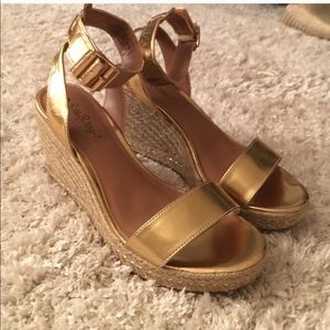 Lilly Pulitzer Gold Wedge